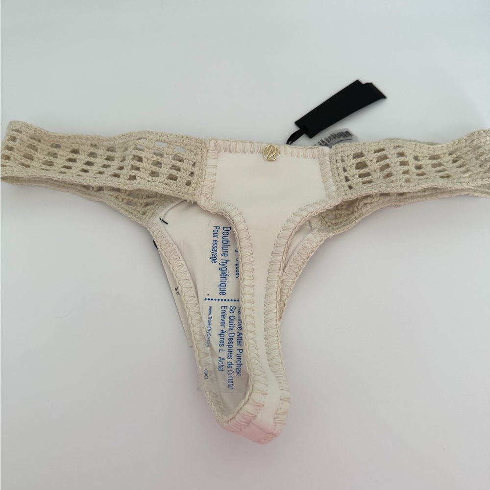 Victoria’s Secret archives swim thong bikini, NWT - Picture 7 of 9